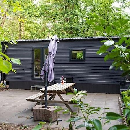 Prachtig Chalet In De Bossen Nunspeet Eksteriør bilde